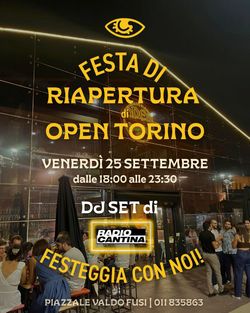 Apertura del locale Open Baladin Torino con DJ set, in piazzale Valdo Fusi, con persone che attendono fuori di sera.