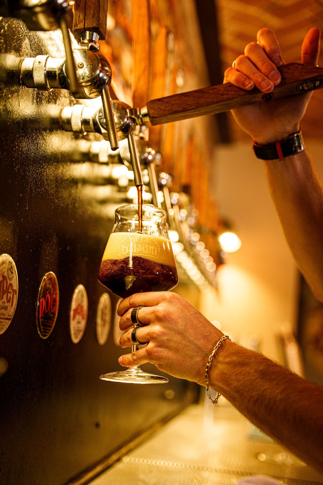 should_generate_image_description